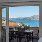 Pupa Trogir