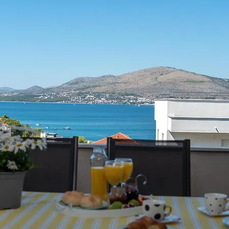 Pupa * Trogir