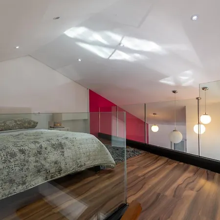 Pupa Apartment *